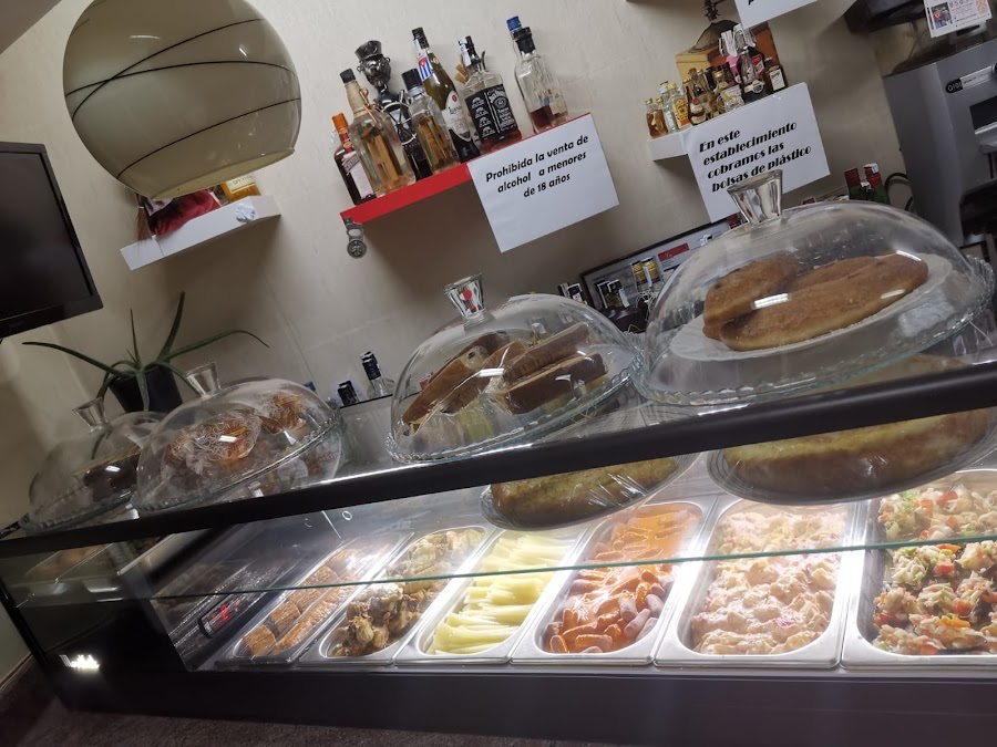 Café Bar Ya Hera Ora