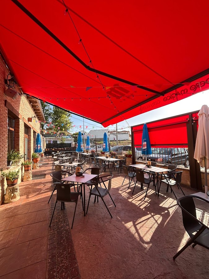 Cafetería-Restaurante El Caldero Mágico