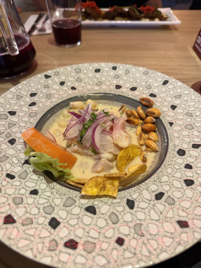 La Bajada Street Food - Villaverde - Restaurante Peruano