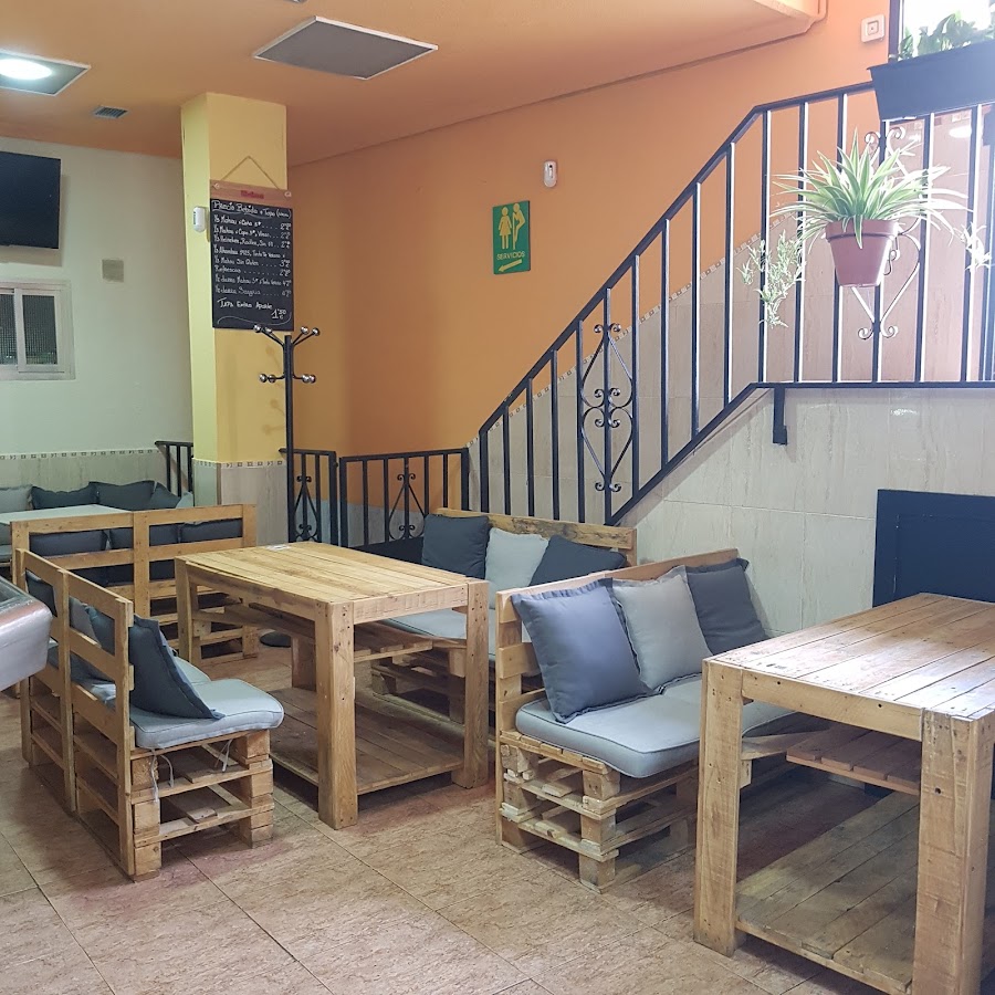 Sheila's Asian Street & BBQ (ESPECIALIDAD EN COMIDA TAILANDESA/FILIPINA))
