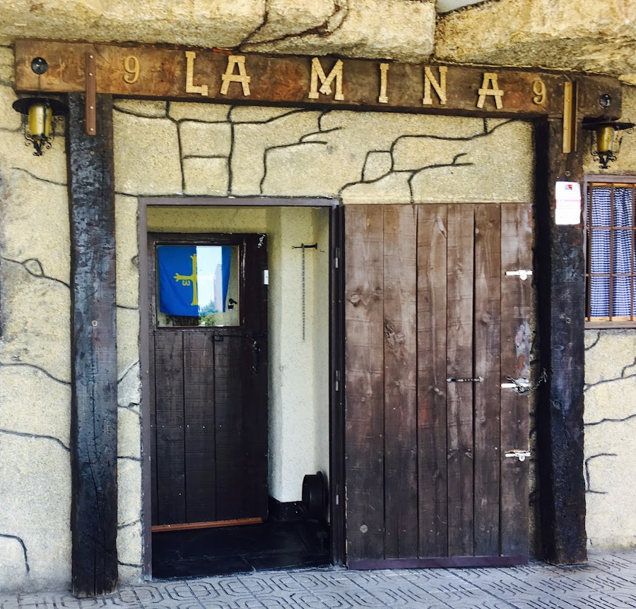 Sidrería La Mina Asturiano .